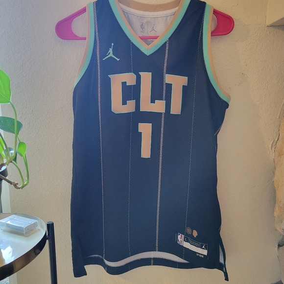 Lamelo Ball Jersey Youth L *LIKE NEW* - Picture 1 of 5